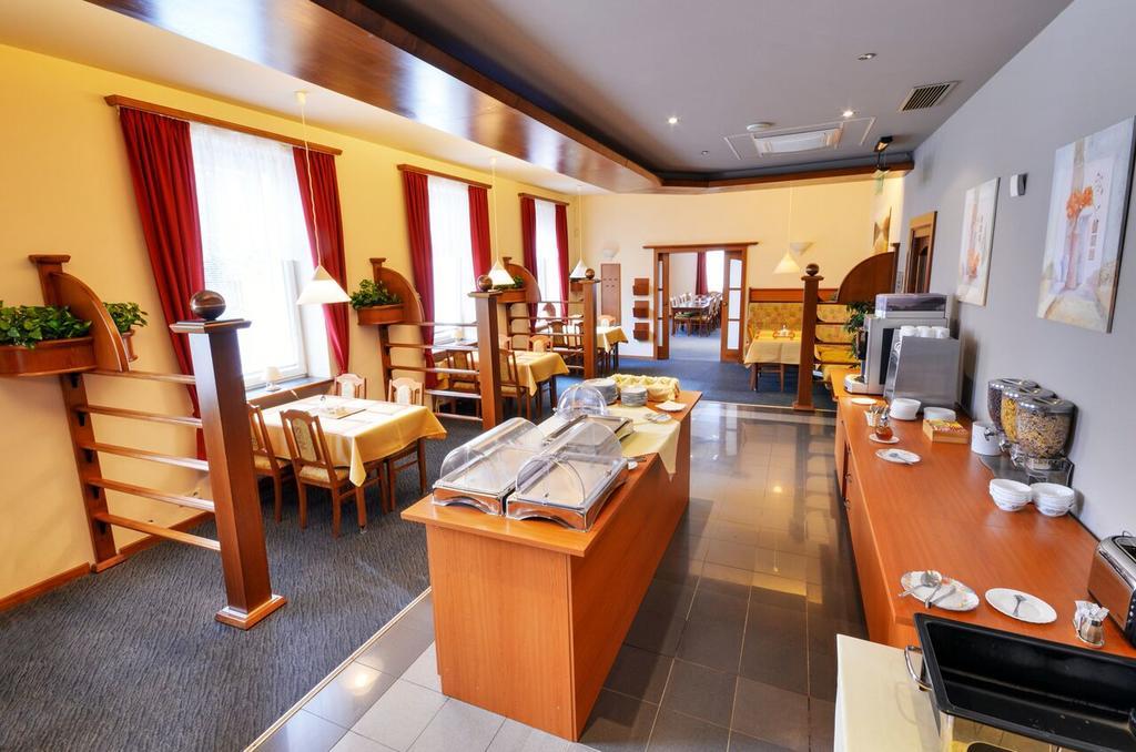 Hotel Filipinum Jablonne nad Orlici Екстер'єр фото
