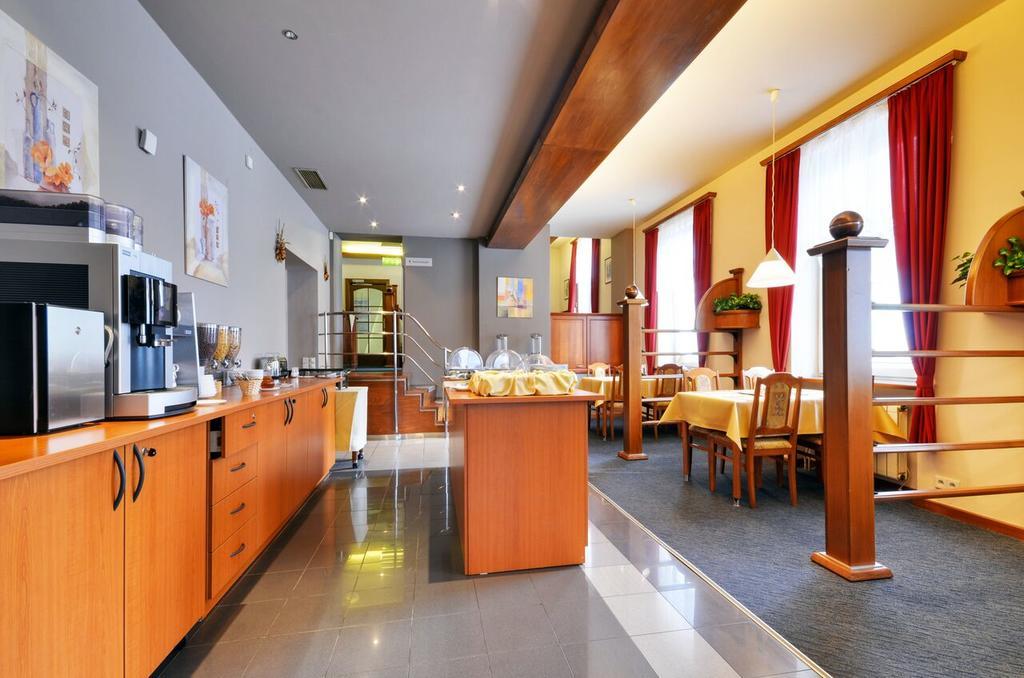 Hotel Filipinum Jablonne nad Orlici Екстер'єр фото