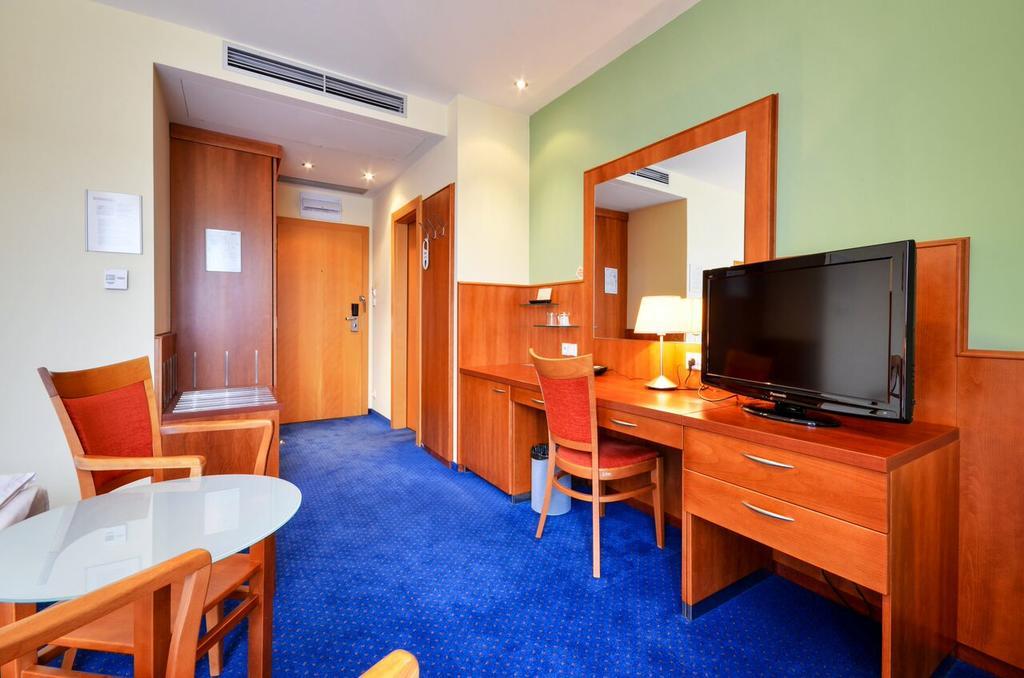 Hotel Filipinum Jablonne nad Orlici Номер фото